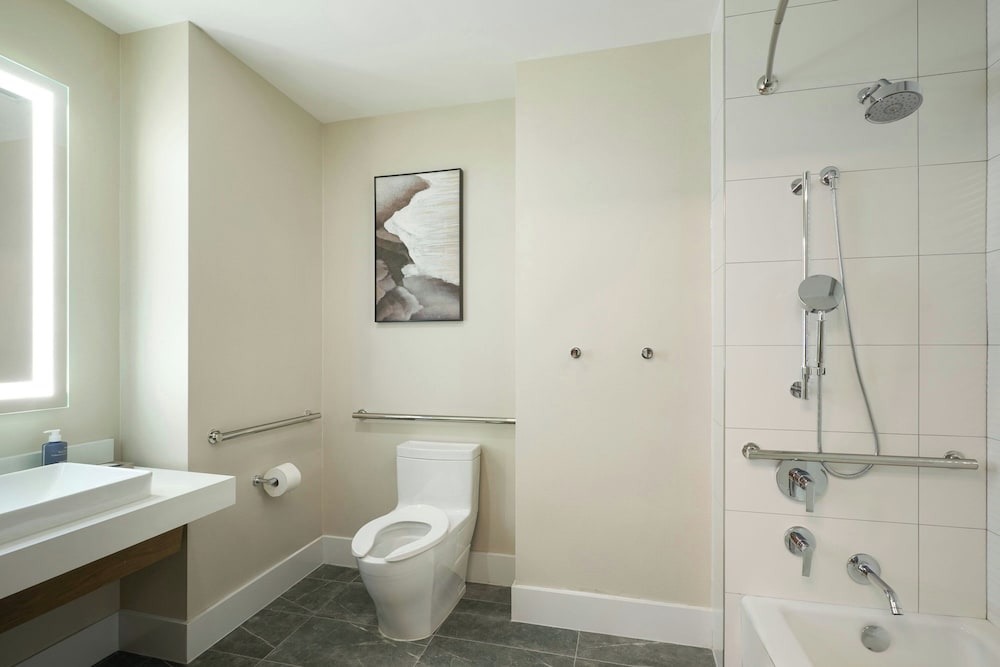the westin flushing laguardia airport
