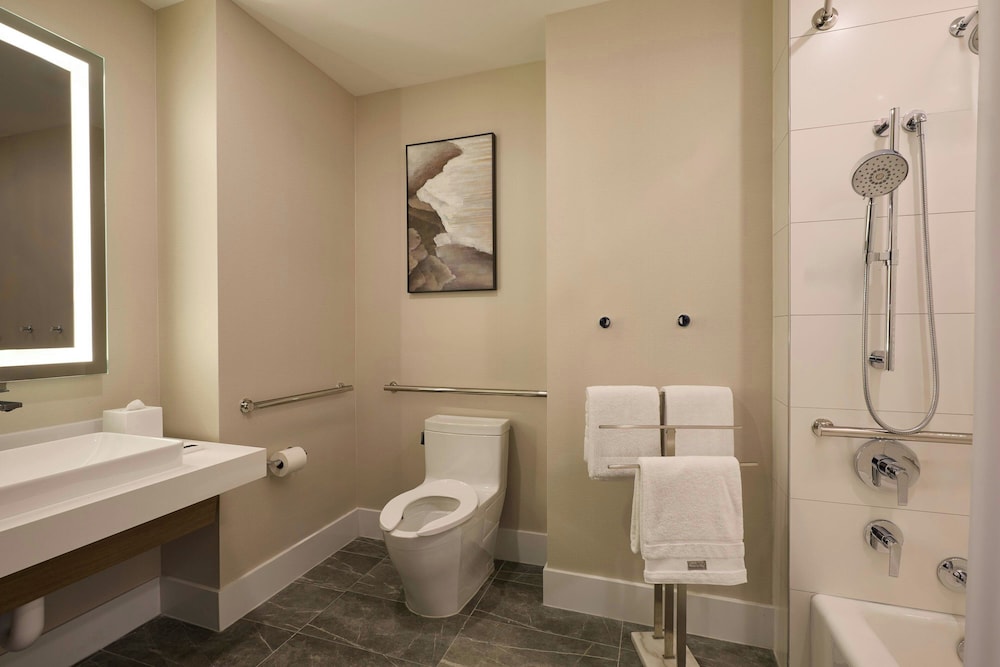 the westin flushing laguardia airport