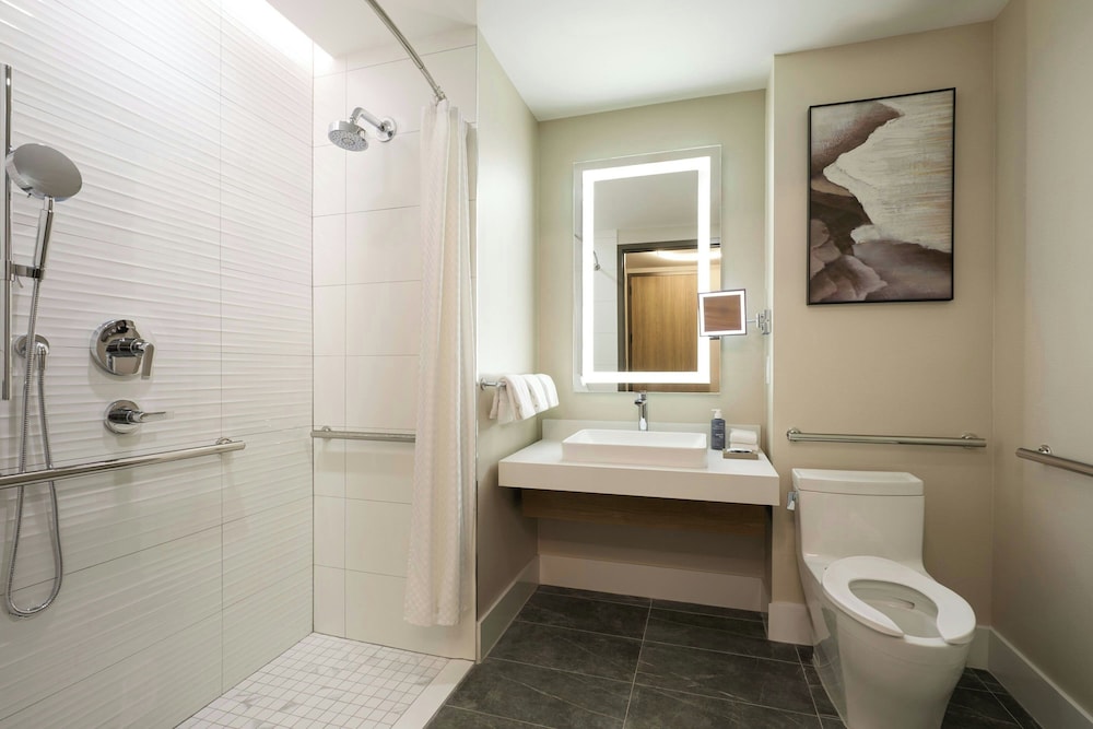 the westin flushing laguardia airport