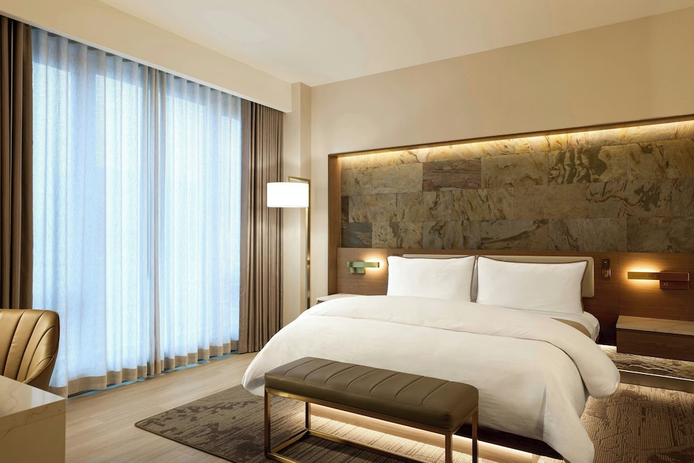 the westin flushing laguardia airport