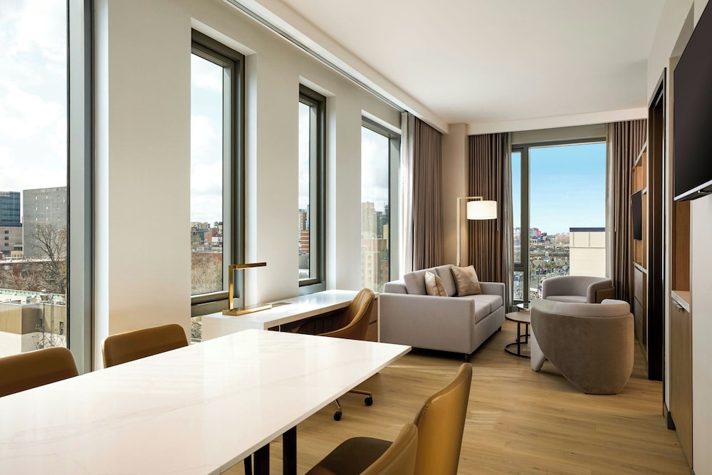 the westin flushing laguardia airport