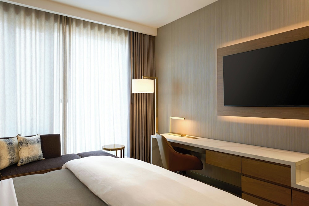the westin flushing laguardia airport