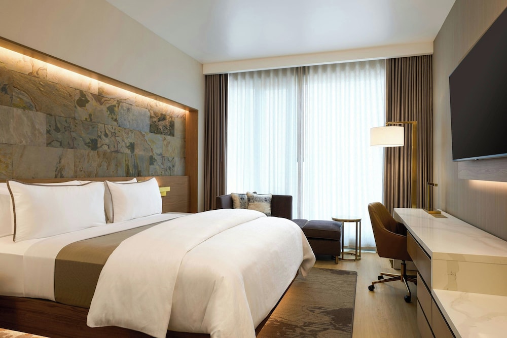 the westin flushing laguardia airport