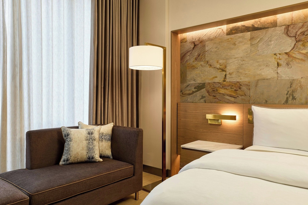 the westin flushing laguardia airport
