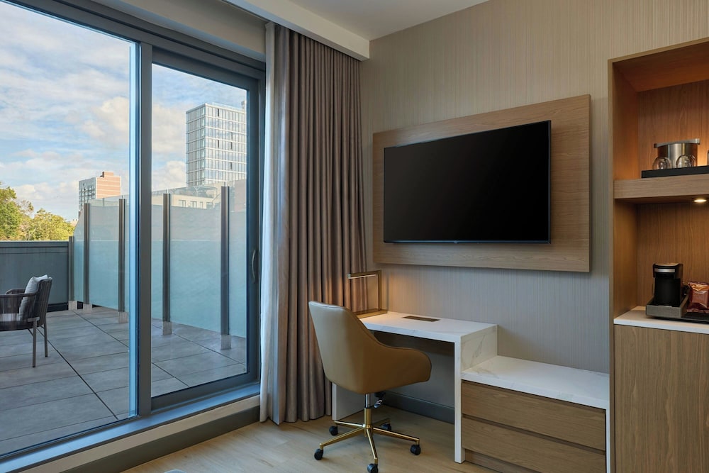 the westin flushing laguardia airport