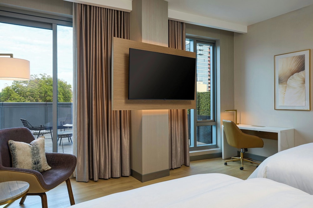 the westin flushing laguardia airport