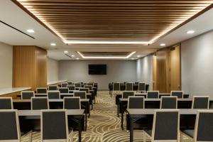 the westin flushing laguardia airport