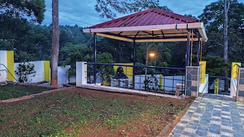 the ishank resorts yercaud hills