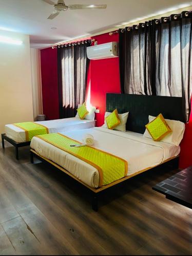 Hotel Fusion Suites,,3 star