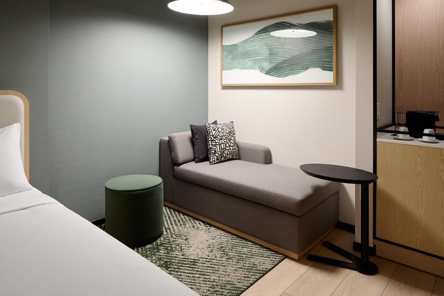 hyatt place montreal airport