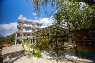 tlo the life outdoor bir