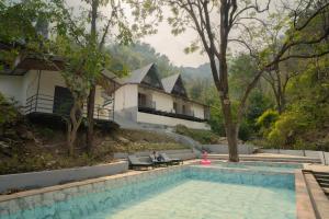 perfectstayz the jungle resort shivpuri
