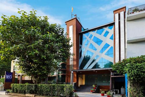 Sk Premium Park Gurgaon,,3 star