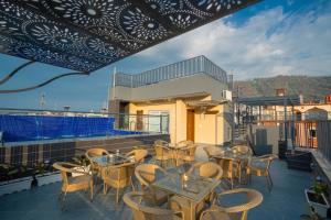 perfectstayz laxmi heritage