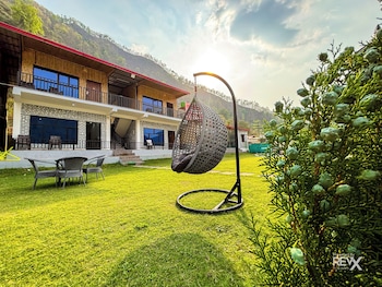 euphoric tiger resort