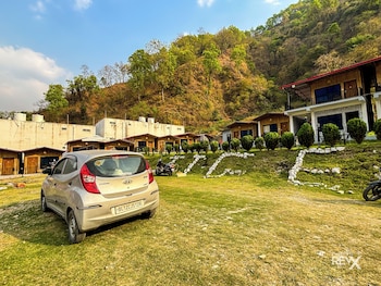 euphoric tiger resort