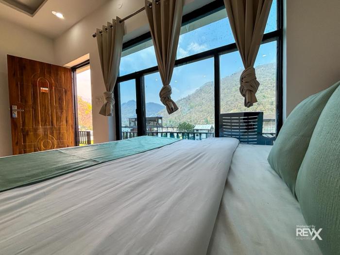 euphoric tiger resort