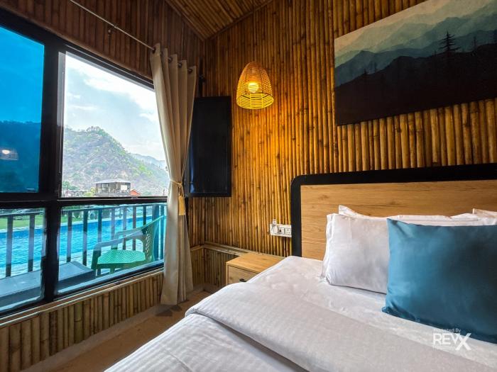 euphoric tiger resort