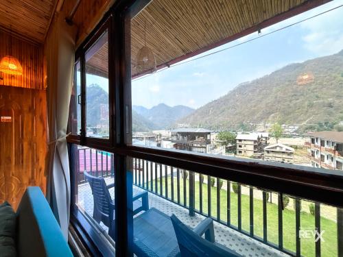 euphoric tiger resort