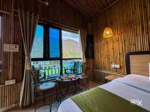 euphoric tiger resort