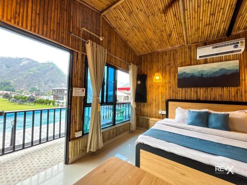 euphoric tiger resort