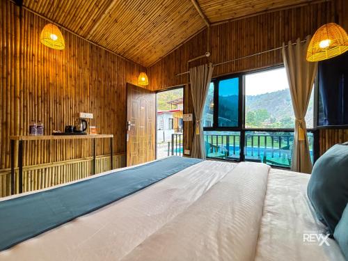 euphoric tiger resort