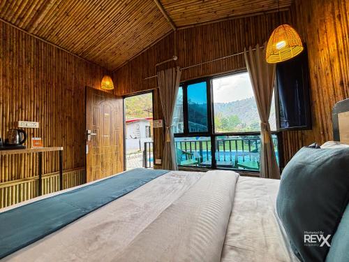 euphoric tiger resort