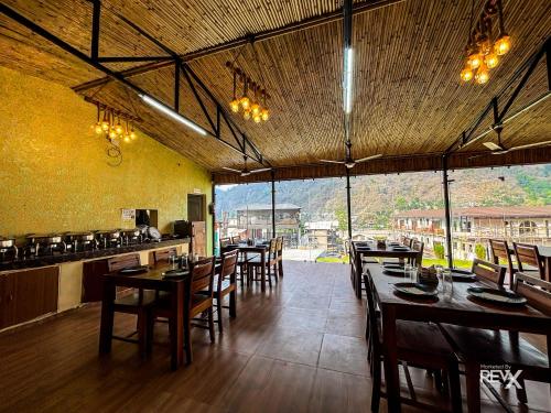 euphoric tiger resort