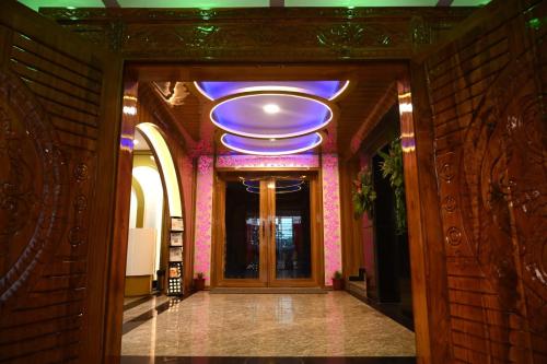 Nayagarh Palace,,4 star