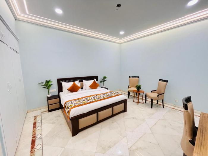 gulmohar residency hauz khas new delhi couple friendly