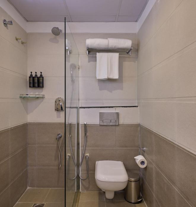 grand continent t nagar