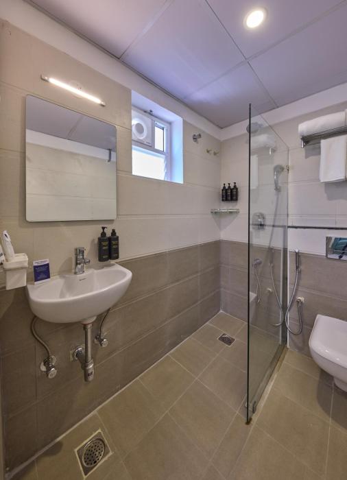 grand continent t nagar