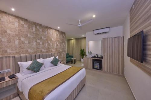 grand continent t nagar