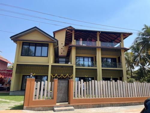 Illa - By The Sea,,2 star