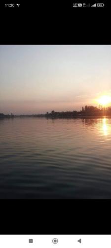 Houseboat Shamshad,,3 star