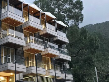 vinsober kainchi dham nainital