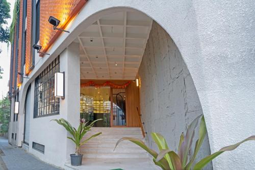 Hotel Idyllic Inn,,2 star