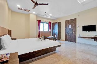 townhouse 700 hotel krishna