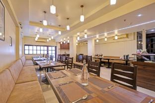 clubhouse hotel raajpath