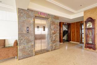 clubhouse hotel raajpath