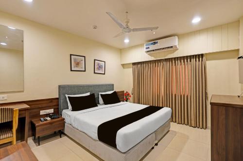 clubhouse hotel raajpath