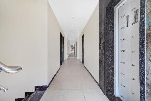 clubhouse hotel raajpath