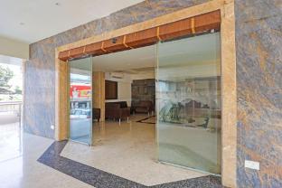 clubhouse hotel raajpath