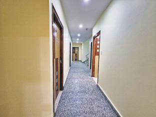 shree sai inn near kr puram bus stop