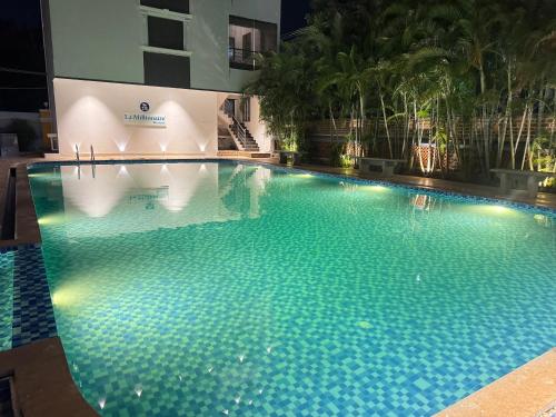 la millionaire luxury resort