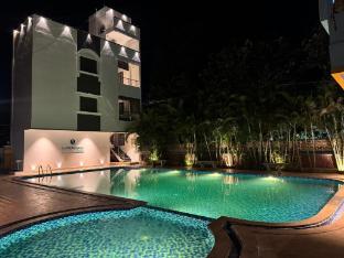 la millionaire luxury resort