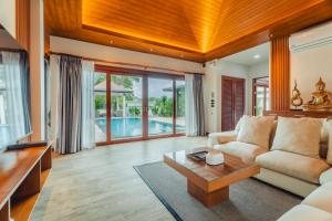 bangtao boutique villa 3 br private pool villa
