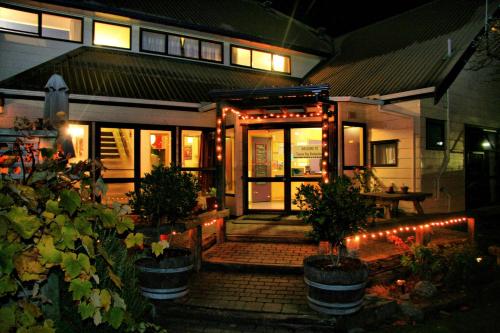 tasman bay backpackers