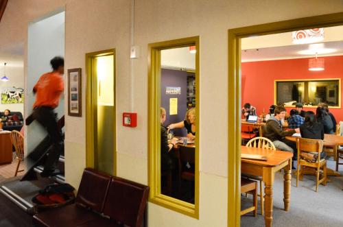 tasman bay backpackers