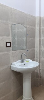 hotel shiv savitri ayodhya